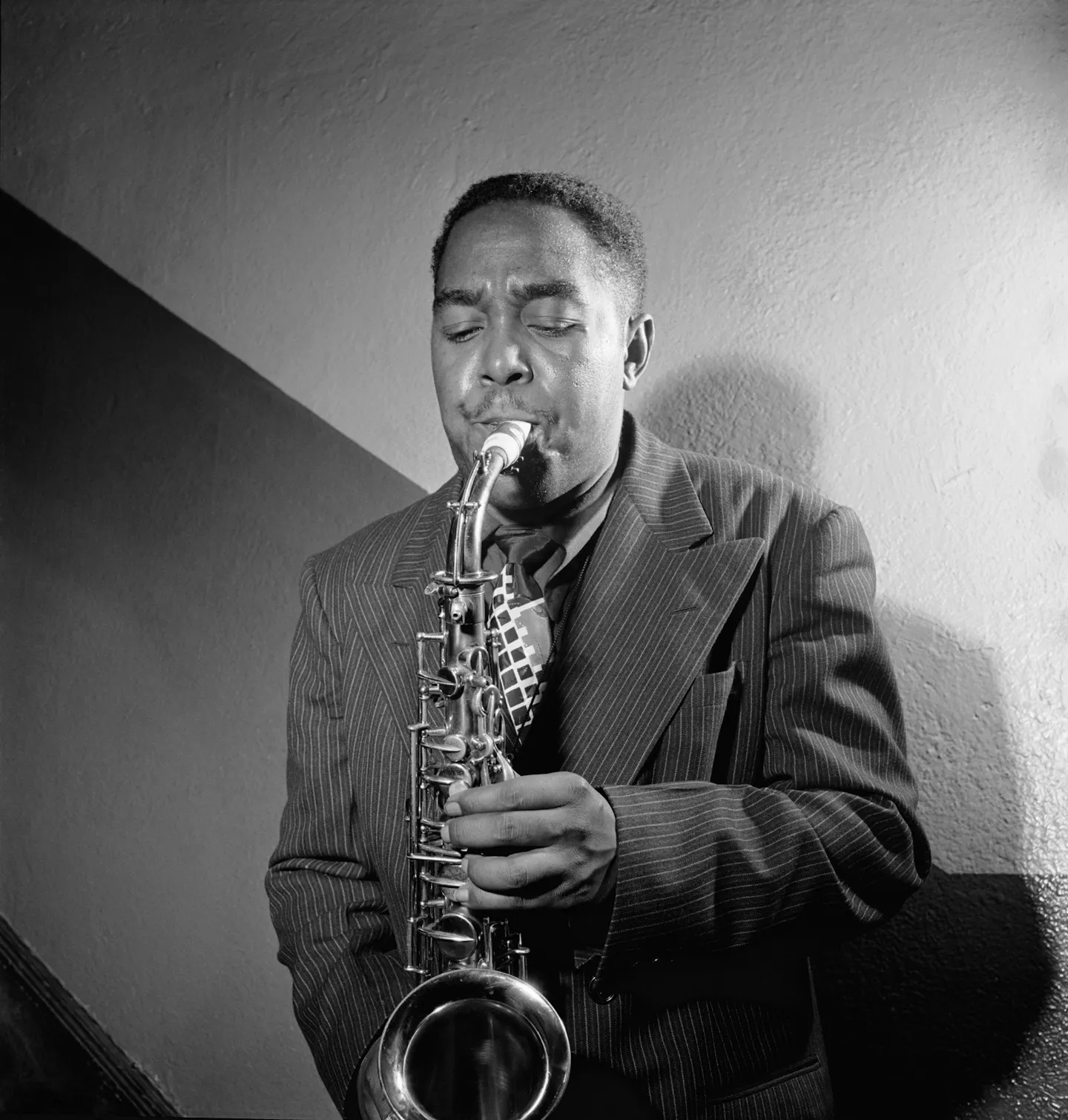 Photo of Charlie Parker at Carnegie Hall, New York City in 1947 -- https://www.loc.gov/item/gottlieb.06911/ [Credit: William P. Gottlieb]
