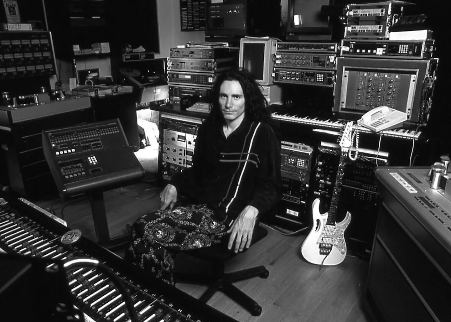 Photo of Steve Vai [Credit: Press (1993)]